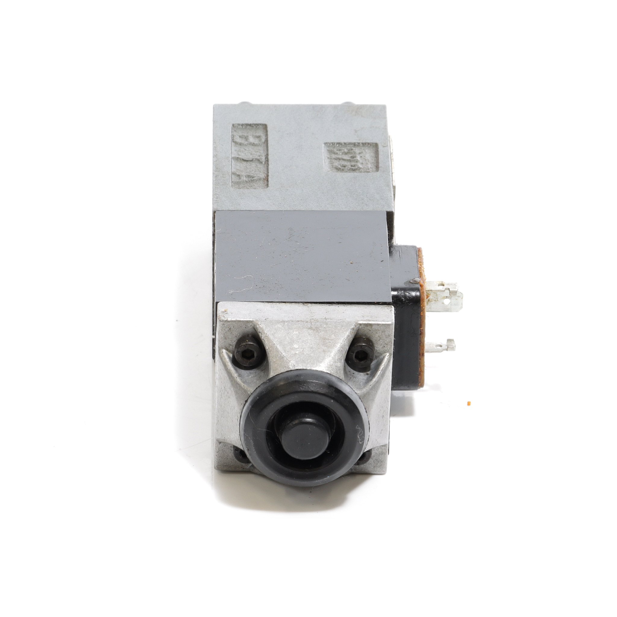 Hydraulic directional control valve  Used